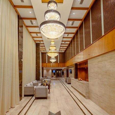 Icon Grand Hotel By Bhagini Бангалор Экстерьер фото